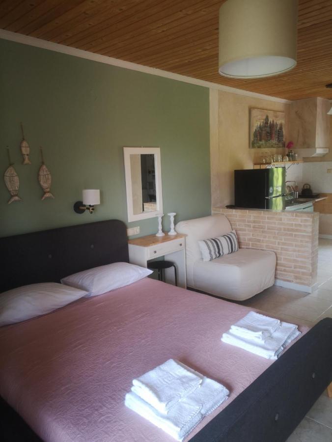 Achillion B&B Paralía Skotínis Εξωτερικό φωτογραφία