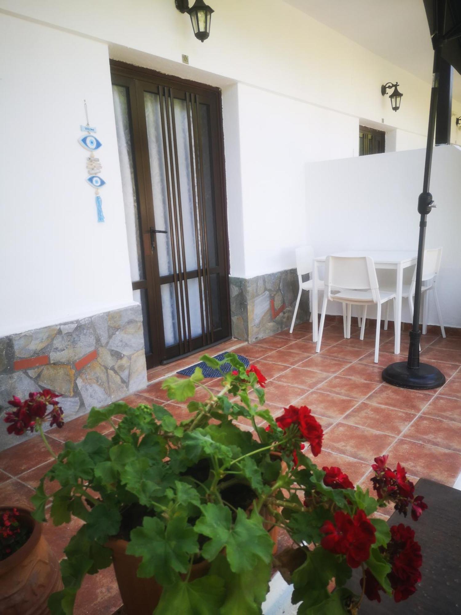 Achillion B&B Paralía Skotínis Εξωτερικό φωτογραφία